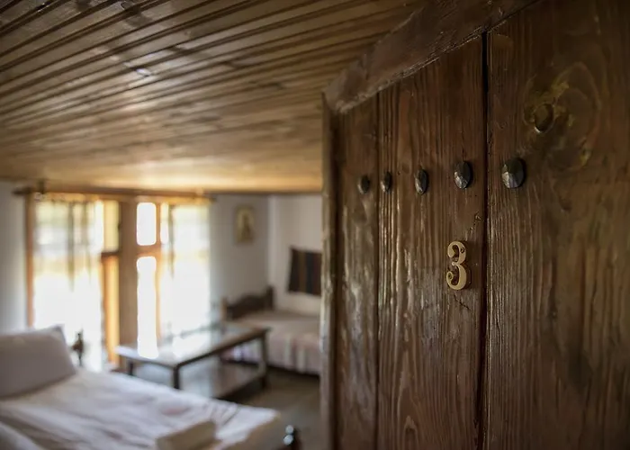 екокомплекс 招待所 3*